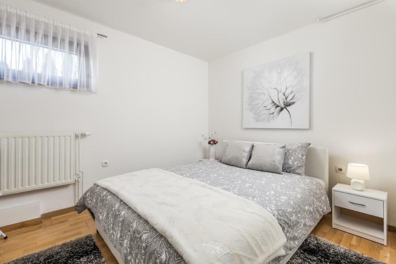 Apartman Javor Apartment Otocac Luaran gambar